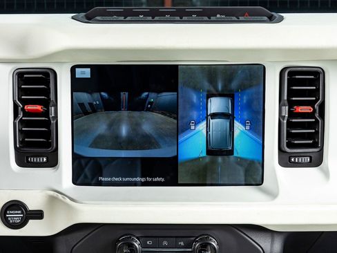 Used 2024 Ford Bronco Heritage Edition image 25