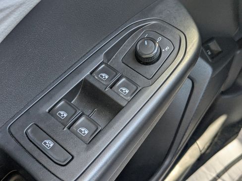 Used 2022 Volkswagen Taos S FWD image 21
