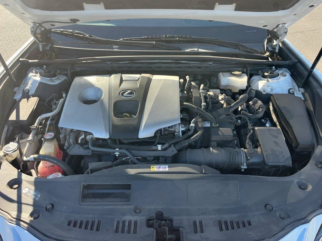 Used 2019 Lexus ES 300h w/ Premium Package FWD image 31