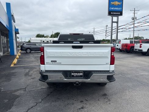Used 2022 Chevrolet Silverado 1500 LT AWD/4WD image 5
