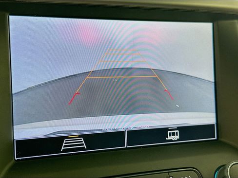 Used 2023 GMC Acadia SLE w/ Driver Convenience Package image 22