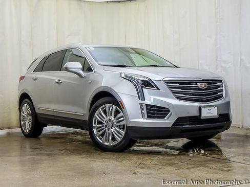 Used 2019 Cadillac XT5 Premium Luxury AWD/4WD image 2