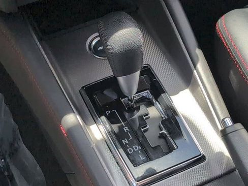 Used 2025 Mitsubishi Outlander Sport SE AWD/4WD image 19