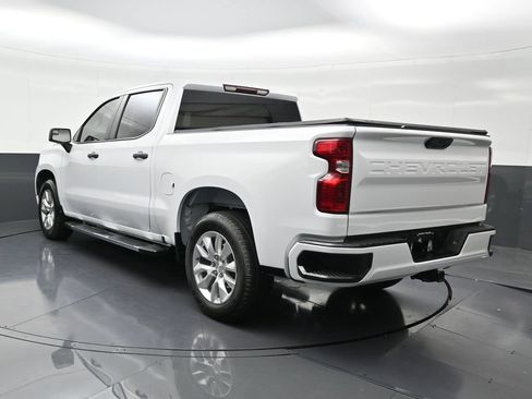 Used 2024 Chevrolet Silverado 1500 Custom image 3