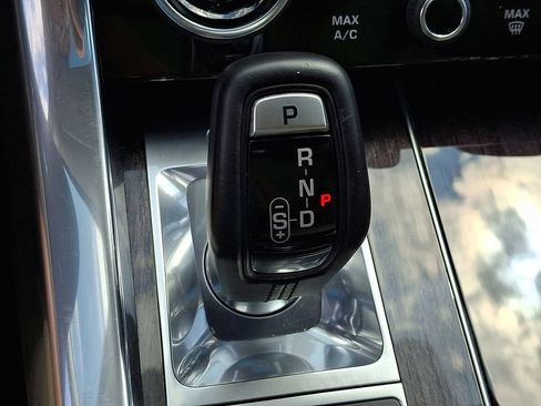 Used 2020 Land Rover Range Rover Sport SE AWD/4WD image 19