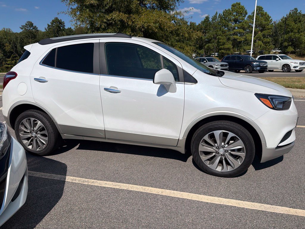 Used 2020 Buick Encore Preferred AWD/4WD image 11