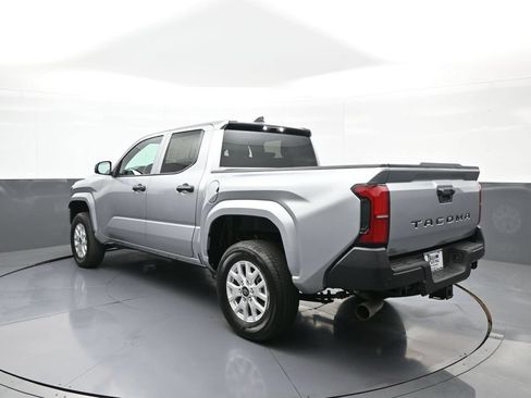 Used 2026 Toyota Tacoma SR w/ SR Upgrade Package RWD image 8