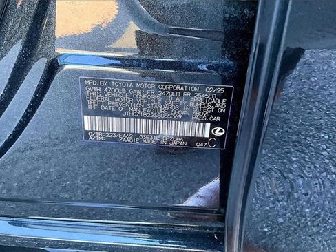 Used 2025 Lexus IS 350 F Sport image 19