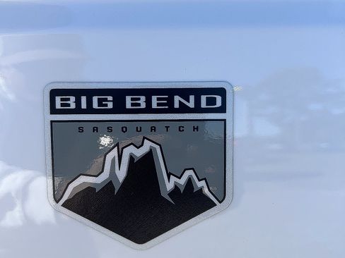 New 2025 Ford Bronco Big Bend w/ Black Diamond Package AWD/4WD image 6