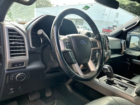 Used 2020 Ford F150 Platinum w/ Equipment Group 701A Luxury image 10