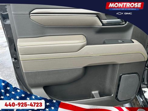 Used 2023 Chevrolet Silverado 1500 ZR2 w/ Technology Package AWD/4WD image 21