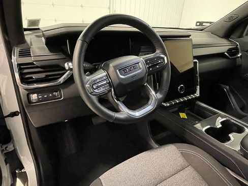 Used 2025 GMC Acadia Elevation image 20