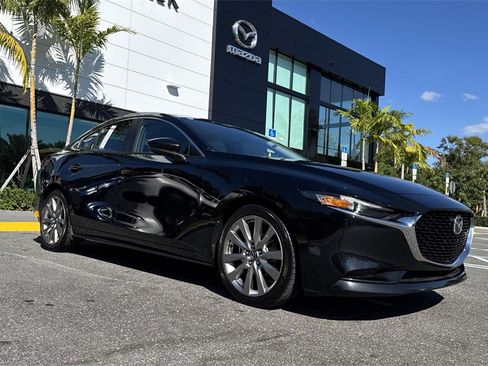 Used 2020 MAZDA MAZDA3 Sedan w/ Preferred Package image 23