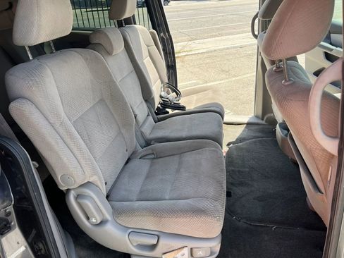 Used 2016 Honda Odyssey SE image 10