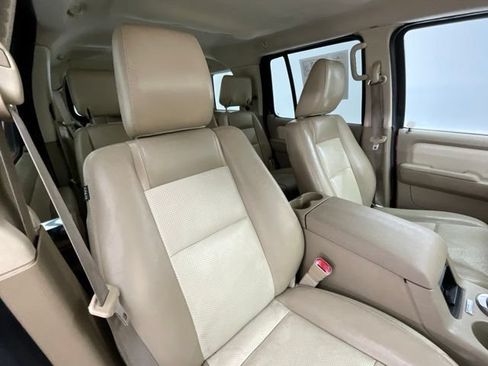 Used 2010 Mercury Mountaineer AWD image 11