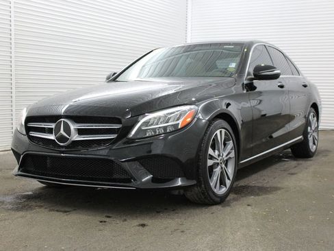 Used 2020 Mercedes-Benz C 300 Sedan image 4