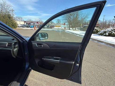 Used 2011 Subaru Impreza 2.5i image 26