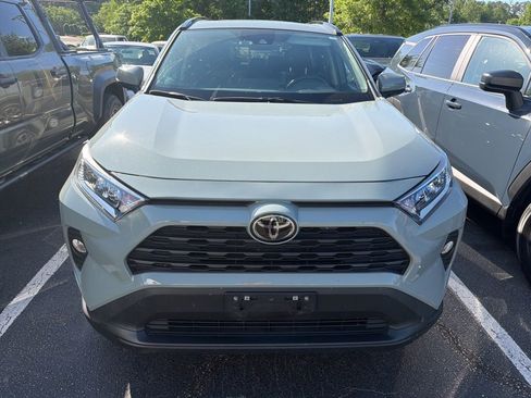 Used 2021 Toyota RAV4 XLE Premium image 2