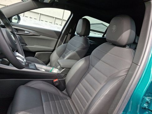 Used 2024 Alfa Romeo Tonale Veloce image 24