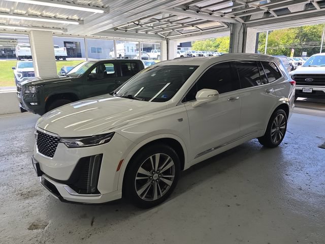 Used 2020 Cadillac XT6 Premium Luxury FWD image 2