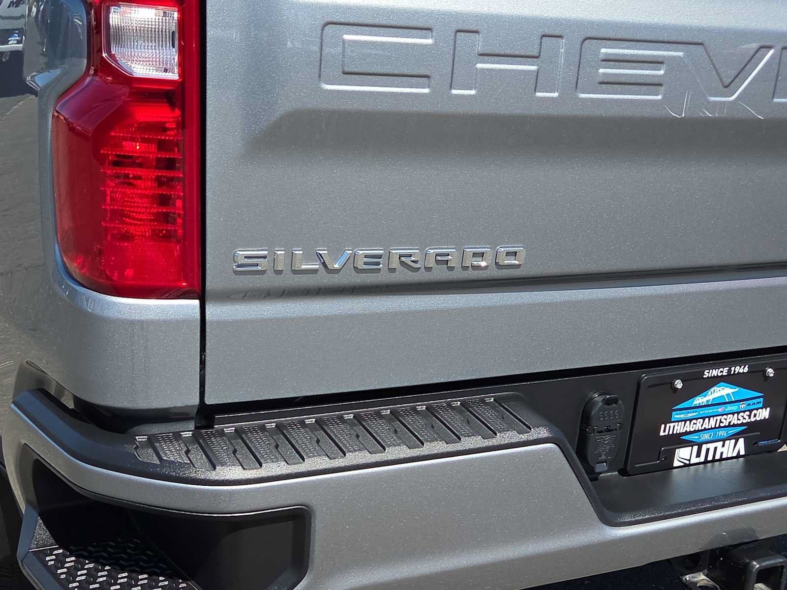 Used 2023 Chevrolet Silverado 1500 Custom AWD/4WD image 15