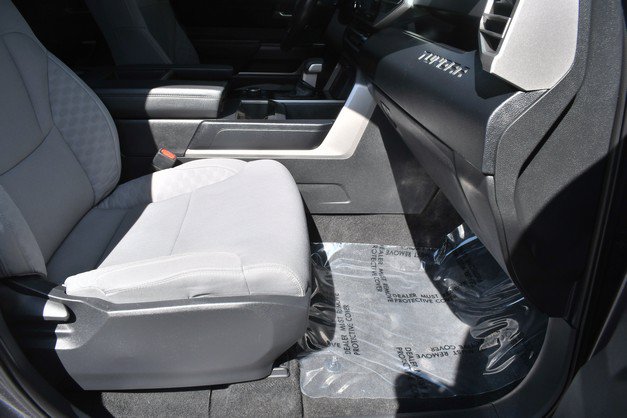 Used 2022 Toyota Tundra SR5 AWD/4WD image 25