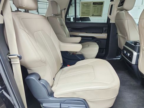 Used 2023 Ford Expedition Max Limited image 45