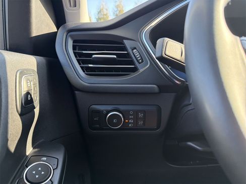 Used 2023 Ford Escape Platinum image 18