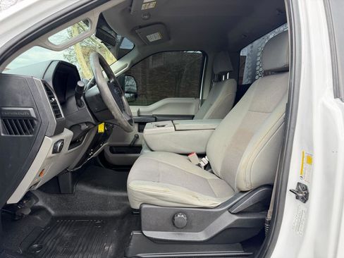 Used 2019 Ford F250 XL image 19