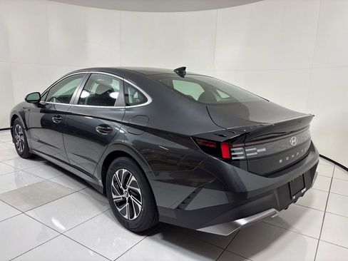 New 2026 Hyundai Sonata Blue FWD image 3