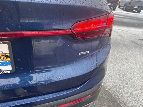 Used 2021 Hyundai Santa Fe SEL w/ Cargo Package image 38