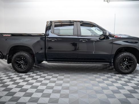Used 2022 Chevrolet Silverado 1500 LT Trail Boss w/ Convenience Package II AWD/4WD image 4