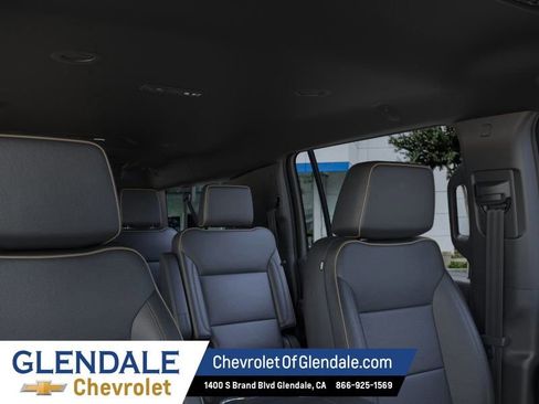 New 2026 Chevrolet Suburban Premier RWD image 24