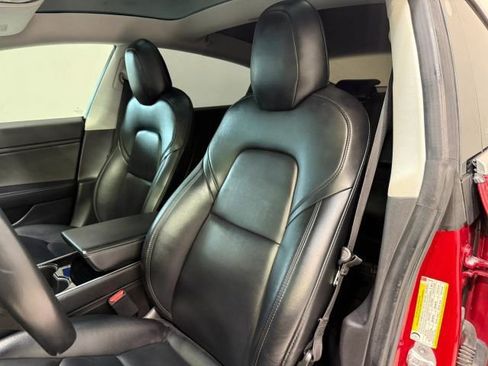 Used 2018 Tesla Model 3 Long Range image 17