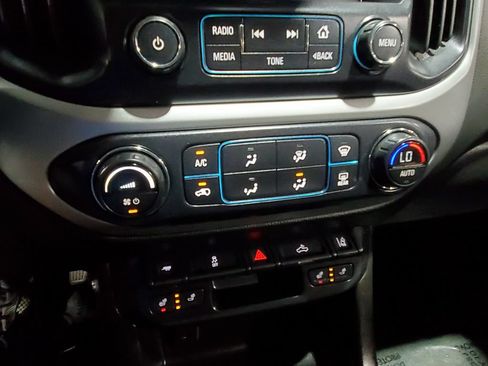 Used 2016 Chevrolet Colorado LT w/ Luxury Package, Chrome RWD image 28