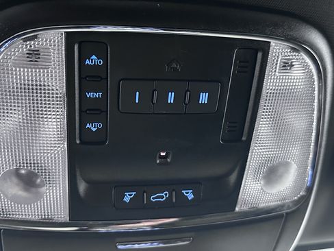 Used 2020 Jeep Grand Cherokee Altitude AWD/4WD image 56