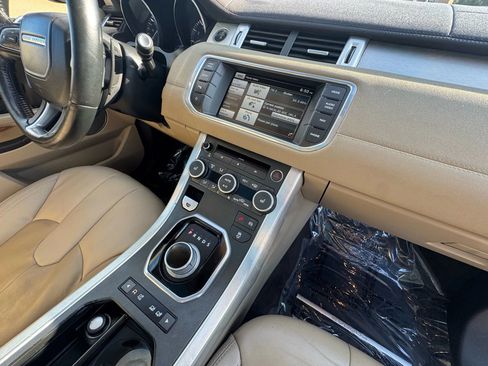 Used 2015 Land Rover Range Rover Evoque Pure Plus image 30