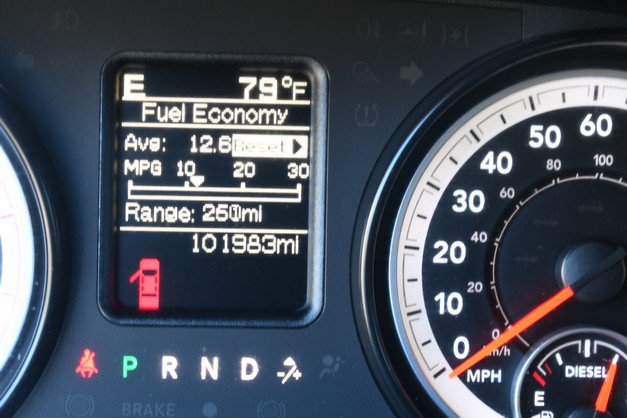 Used 2015 RAM 2500 Tradesman w/ Chrome Appearance Group AWD/4WD image 32