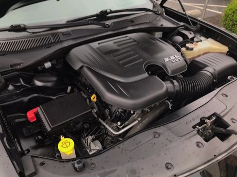 Used 2019 Dodge Charger SXT AWD/4WD image 51