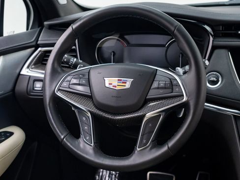 Certified 2023 Cadillac XT5 Sportv AWD/4WD image 12