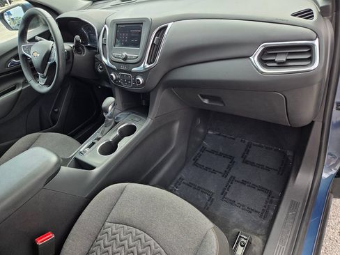 Certified 2024 Chevrolet Equinox LT FWD image 17