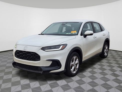 Certified 2023 Honda HR-V LX image 2