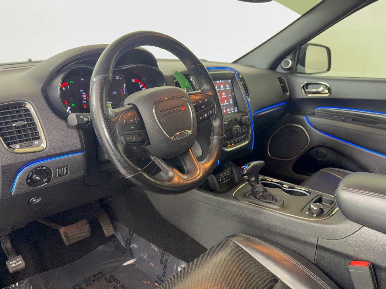 Used 2019 Dodge Durango R/T w/ Technology Group AWD/4WD image 4