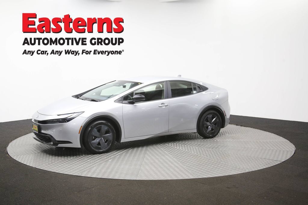 Used 2025 Toyota Prius LE FWD image 57