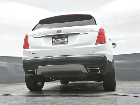 Used 2017 Cadillac XT5 Platinum w/ Driver Assist Package AWD/4WD image 23