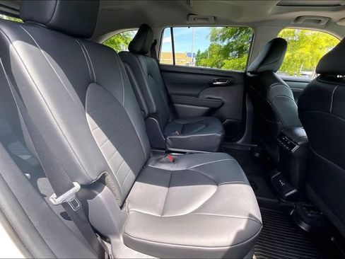 Used 2026 Toyota Highlander XLE AWD/4WD image 27