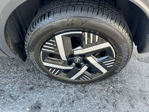 Used 2025 Nissan Kicks SV image 23