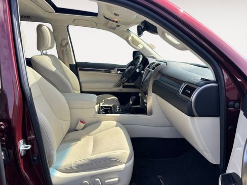 Used 2020 Lexus GX 460 Premium w/ Premium Package AWD/4WD image 11