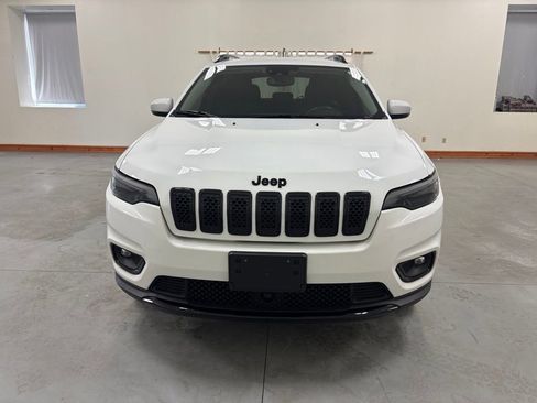 Used 2021 Jeep Cherokee Latitude Plus AWD/4WD image 3