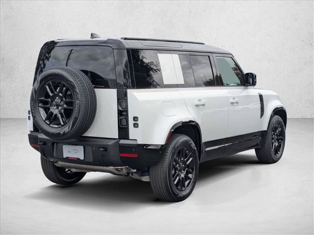 New 2026 Land Rover Defender 110 X-Dynamic SE AWD/4WD image 2